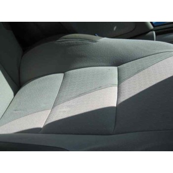 volvo v40 familiar del año 2001