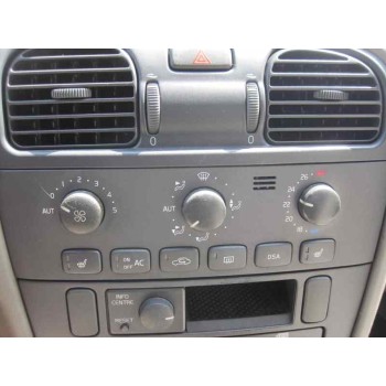 volvo v40 familiar del año 2001