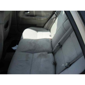 volvo v40 familiar del año 2001