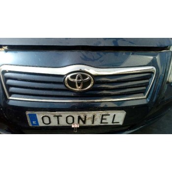 toyota avensis berlina (t25) del año 2004