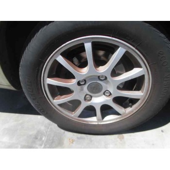 volvo v40 familiar del año 2001