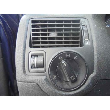 volkswagen golf iv berlina (1j1) del año 2002