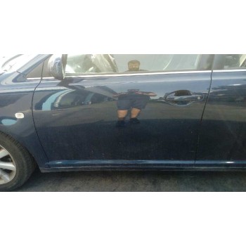 toyota avensis berlina (t25) del año 2004