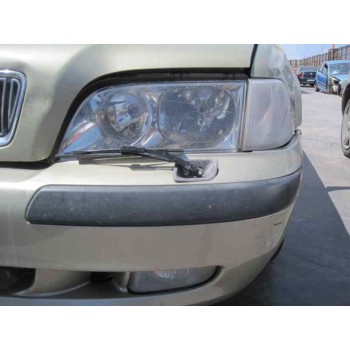 volvo v40 familiar del año 2001