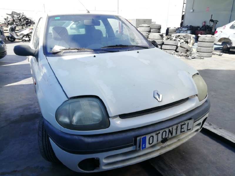 RENAULT CLIO II FASE I (B/CBO)