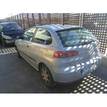seat ibiza (6l1) del año 2002