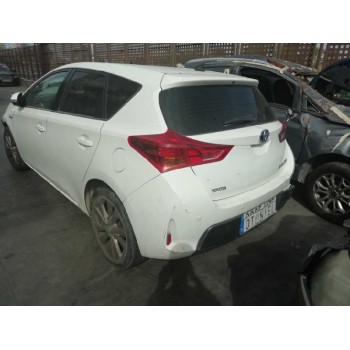 toyota auris del año 2014