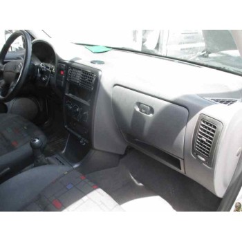 volkswagen polo berlina (6n1) del año 1999