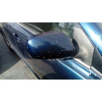 toyota avensis berlina (t25) del año 2004