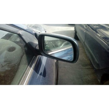 toyota avensis berlina (t25) del año 2004