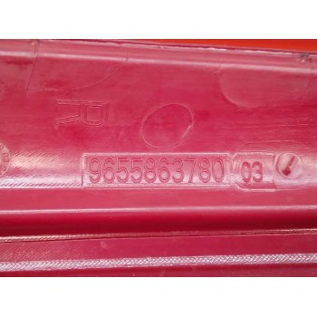 Recambio de piloto trasero derecho para citroën c4 berlina lx referencia OEM IAM 9655863780 SUPERIOR EMBELLECEDOR ROTO