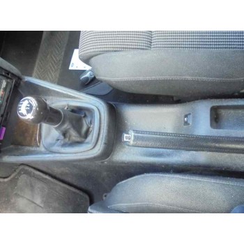 volkswagen golf iv berlina (1j1) del año 2002