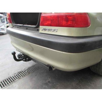 toyota avensis berlina (t 22) del año 2001