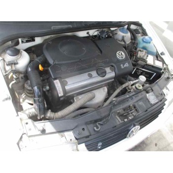 volkswagen polo berlina (6n1) del año 1999