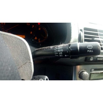 toyota avensis berlina (t25) del año 2004