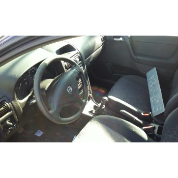 opel astra g berlina del año 2002