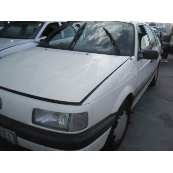 volkswagen passat berlina (312) del año 1990