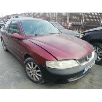 opel vectra b berlina del año 2000
