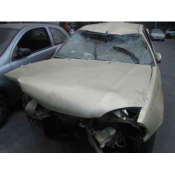 toyota avensis berlina (t 22) del año 2001