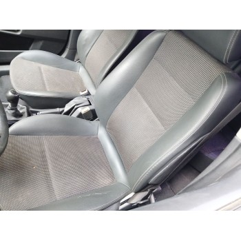 opel astra h (a04) del año 2010