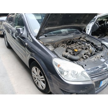 opel astra h (a04) del año 2010