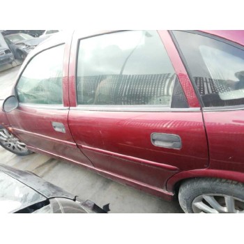 opel vectra b berlina del año 2000