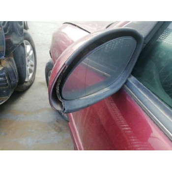 opel vectra b berlina del año 2000