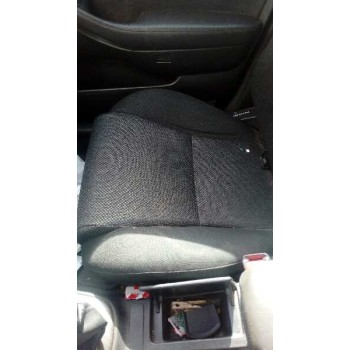 toyota avensis berlina (t25) del año 2004