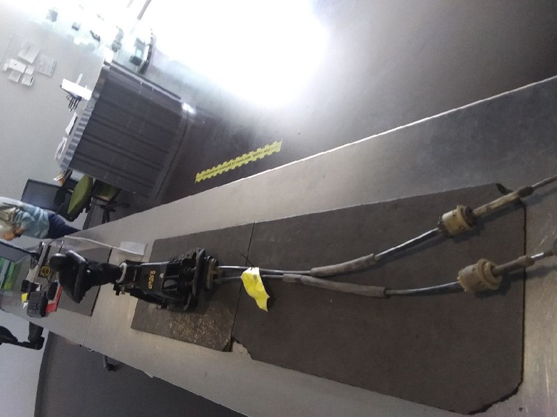 Recambio de varillaje cambio para peugeot 207 x-line referencia OEM IAM  POMO Y GUARNECIDO MAL 