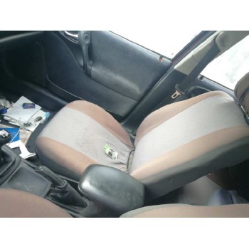 opel vectra b berlina del año 2000