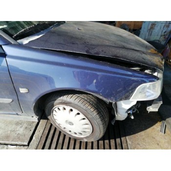 volvo v40 familiar del año 2003