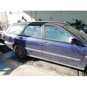 volvo v40 familiar del año 2003