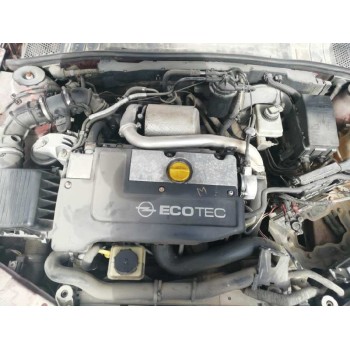 opel vectra b berlina del año 2000