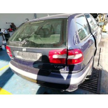 volvo v40 familiar del año 2003