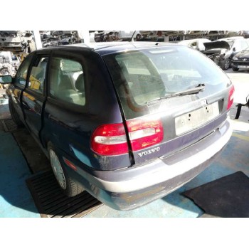 volvo v40 familiar del año 2003