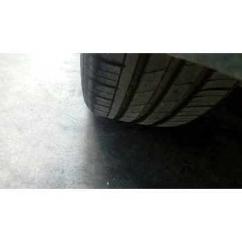 toyota avensis berlina (t25) del año 2004