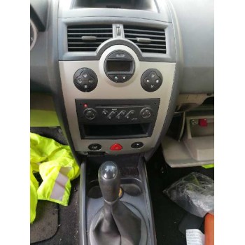 renault megane ii classic berlina del año 2004