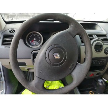 renault megane ii classic berlina del año 2004