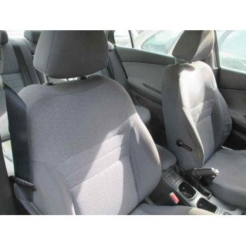 nissan primera berlina (p12) del año 2002