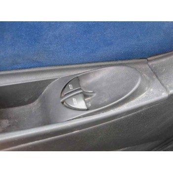 lancia lancia y del año 2001