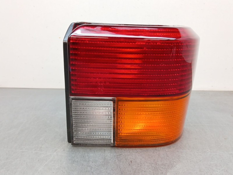 Recambio de piloto trasero derecho para volkswagen t4 transporter/furgoneta (mod. 1991) referencia OEM IAM 701945096 16914732 70