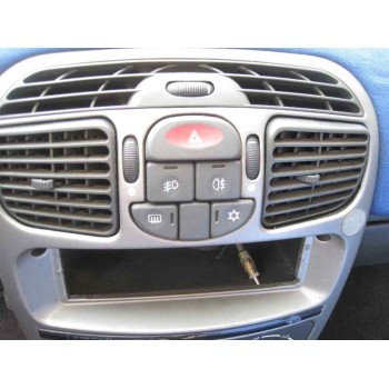 lancia lancia y del año 2001