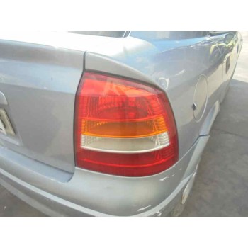 opel astra g berlina del año 2004