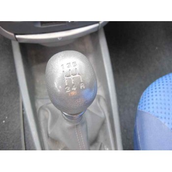 lancia lancia y del año 2001