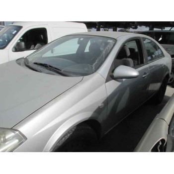 nissan primera berlina (p12) del año 2002