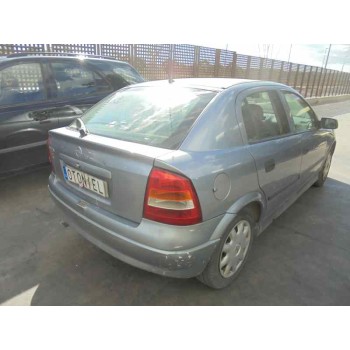 opel astra g berlina del año 2004