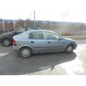 opel astra g berlina del año 2004