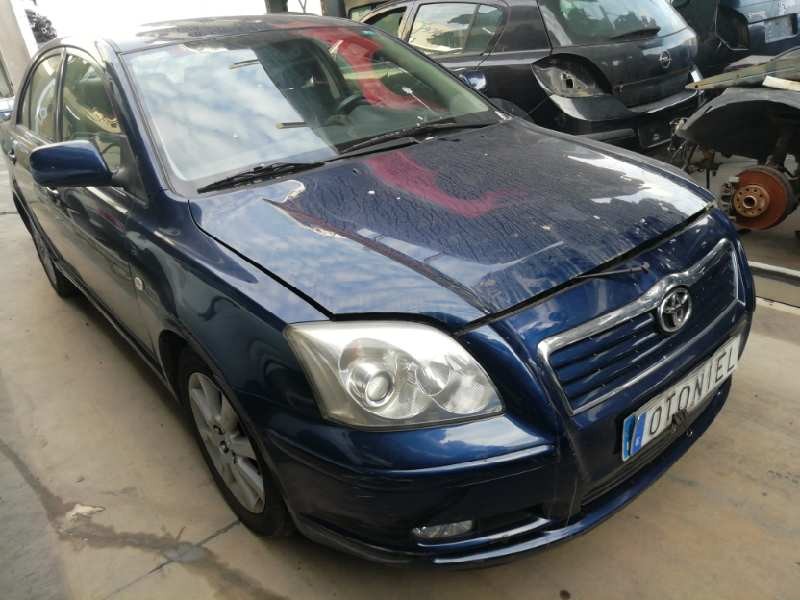 TOYOTA AVENSIS BERLINA (T25)