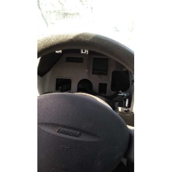 fiat punto berlina (188) del año 2001