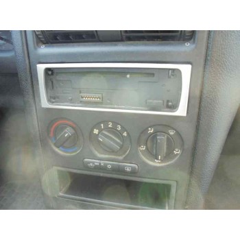 opel astra g berlina del año 2004